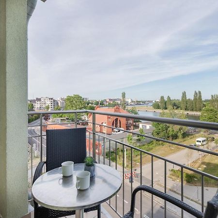 Riverside Apartment With Balcony By Noclegi Renters Świnoujście Exterior foto