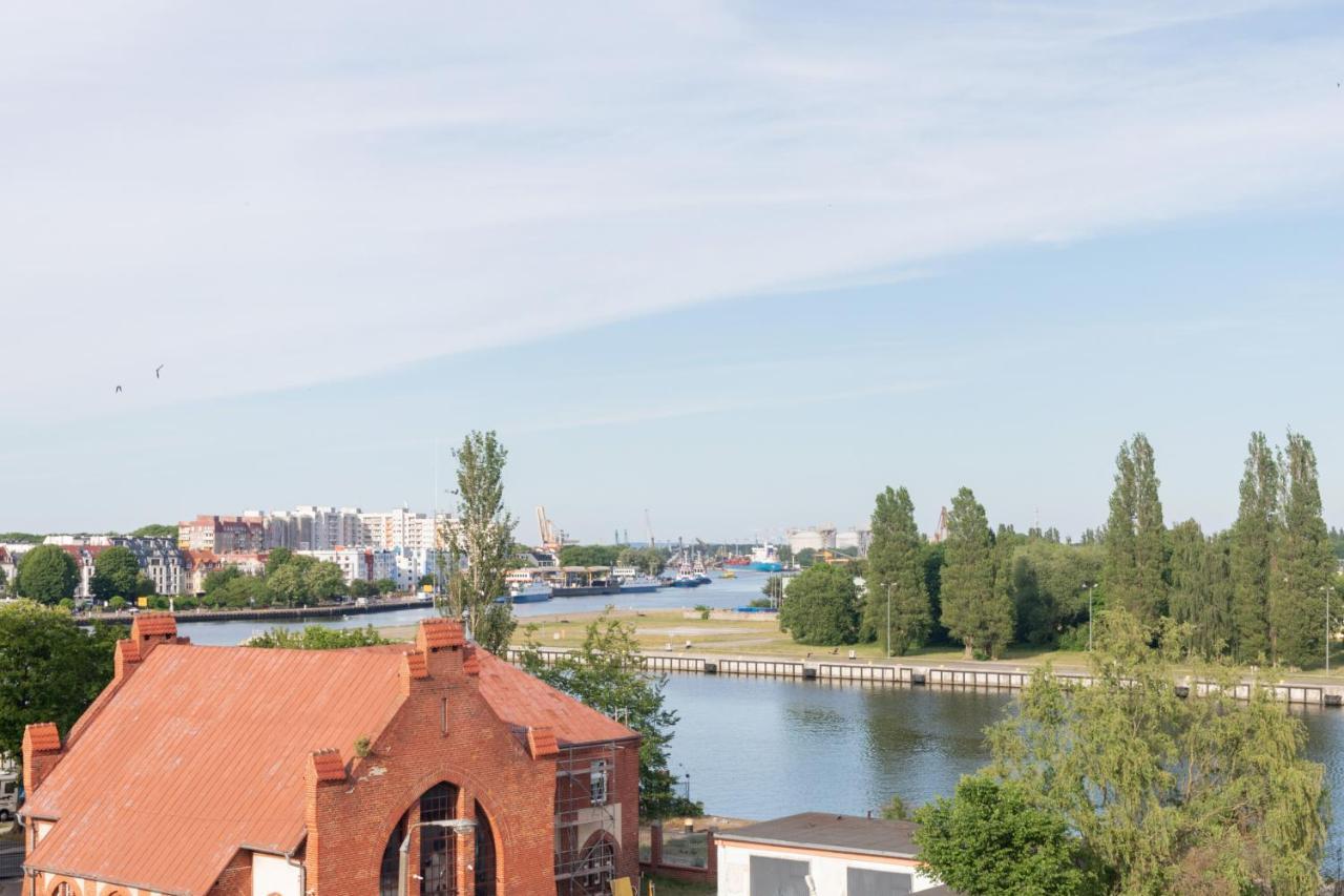 Riverside Apartment With Balcony By Noclegi Renters Świnoujście Exterior foto